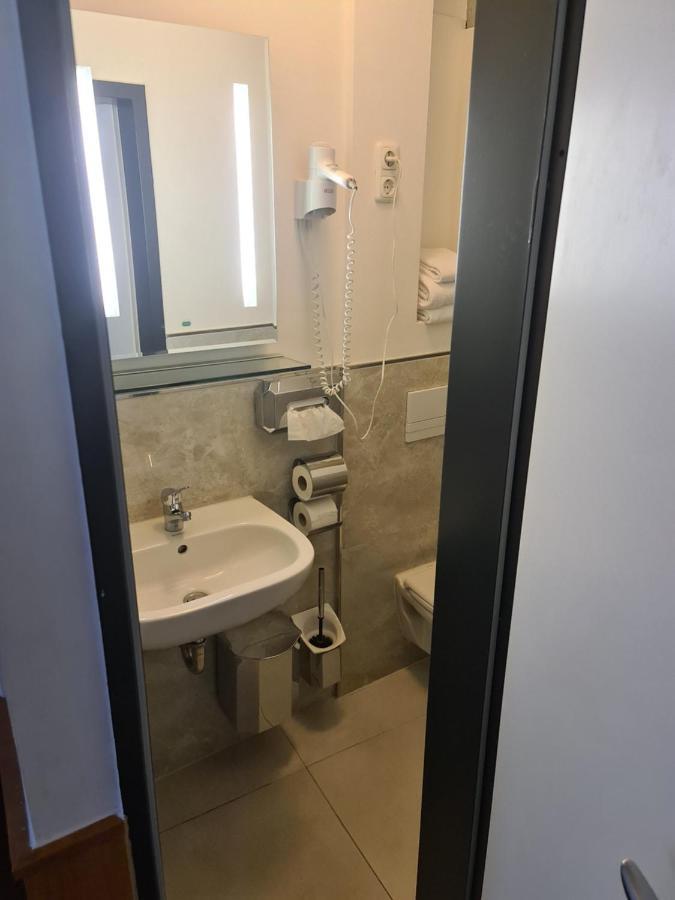 Altan Hotel Hamburg Dış mekan fotoğraf