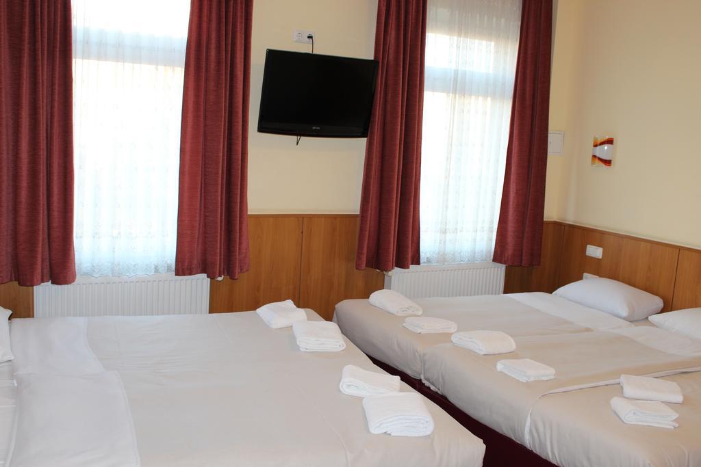 Altan Hotel Hamburg Oda fotoğraf