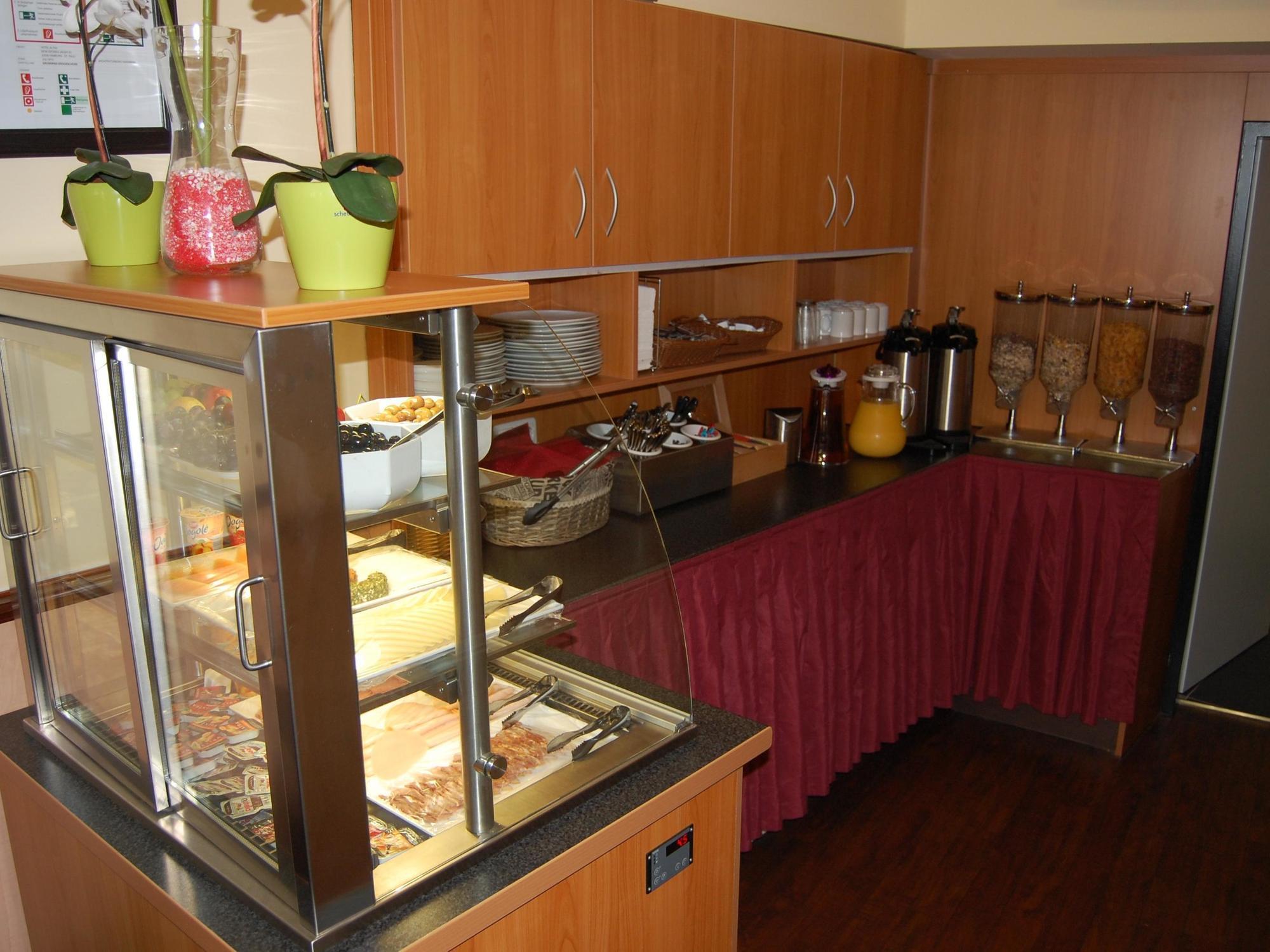 Altan Hotel Hamburg Dış mekan fotoğraf