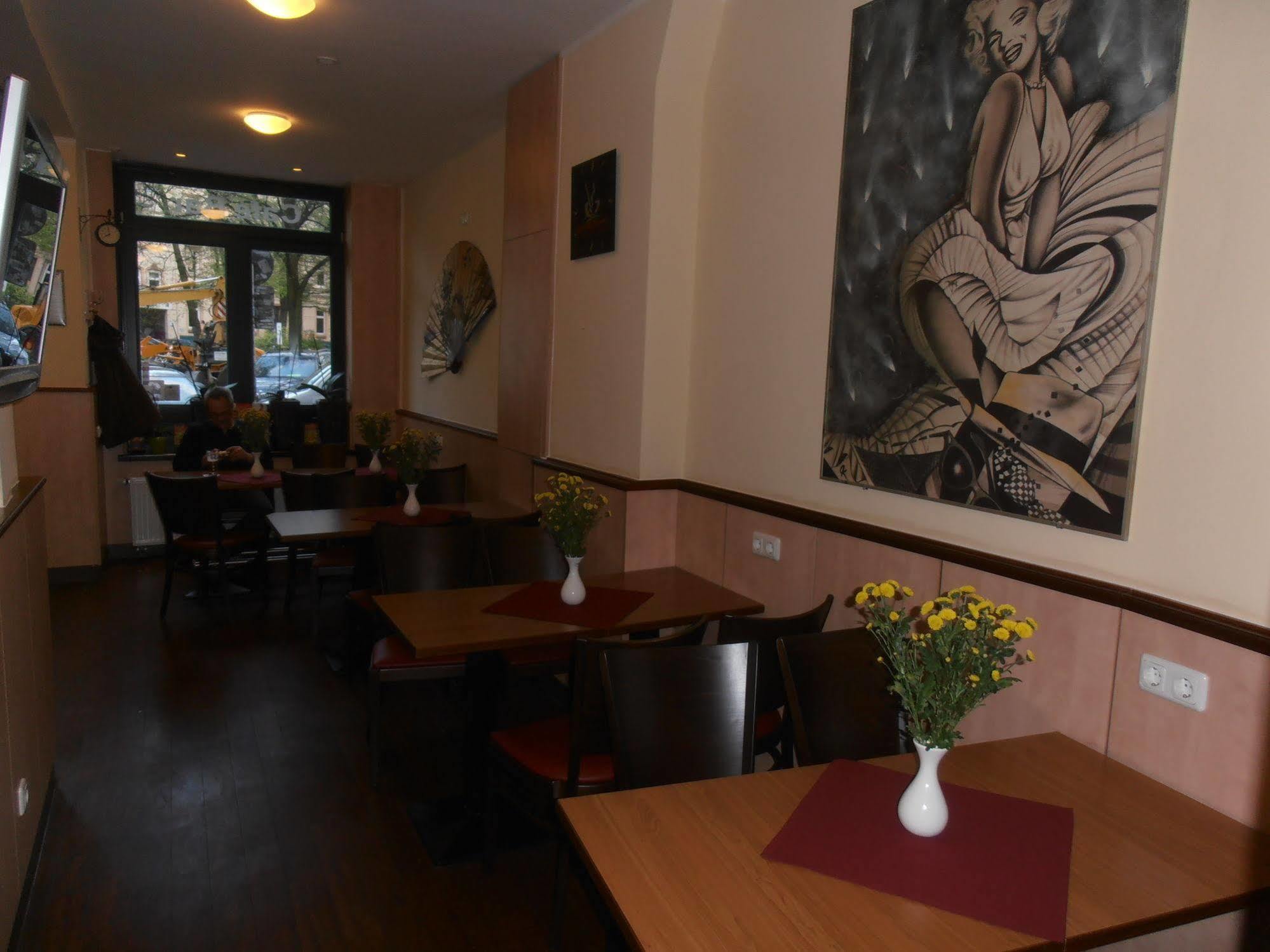 Altan Hotel Hamburg Dış mekan fotoğraf